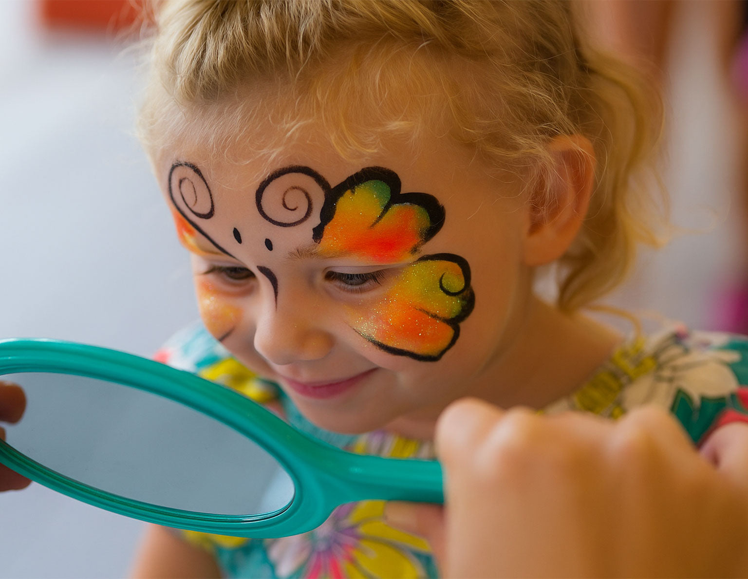 Load video: Happy Kids Entertainment Ltd. mirror moments